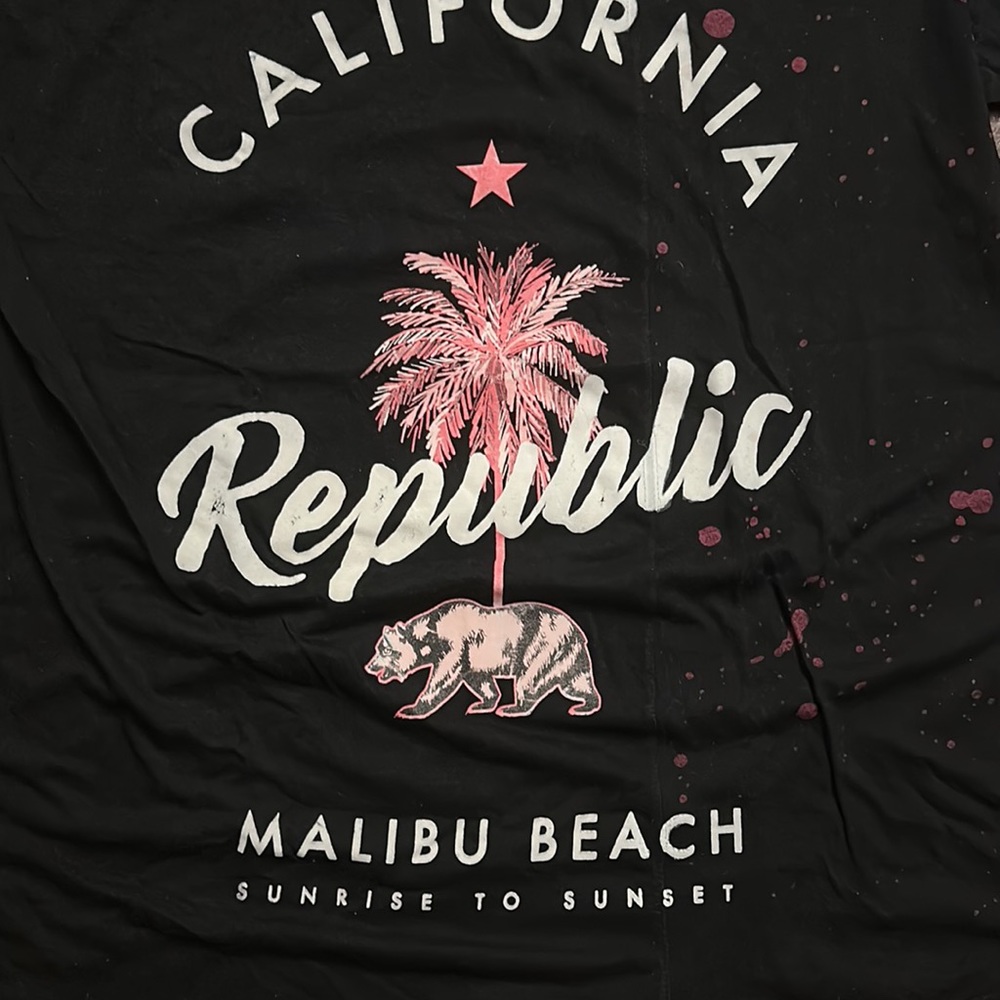 Graphic tee perfect condition - Picture 2 of 4
